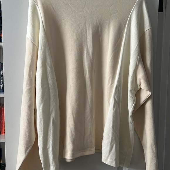 NWOT | University Beige Turtle Neck | Fits Women’s L - XL - Picture 6 of 8